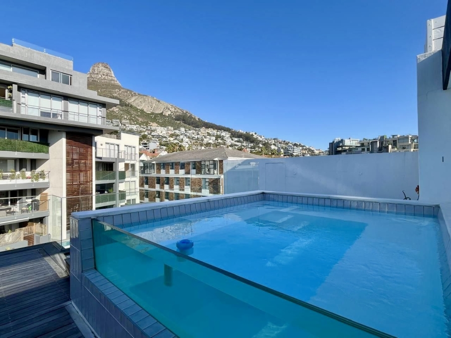 1 Bedroom Property for Sale in Sea Point Western Cape